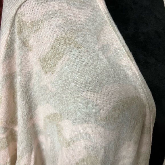 Venus Camo Duster - Picture 3 of 3